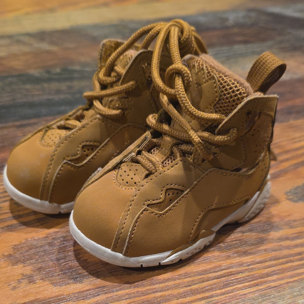 Jordan Kids Brown High-Top Boots